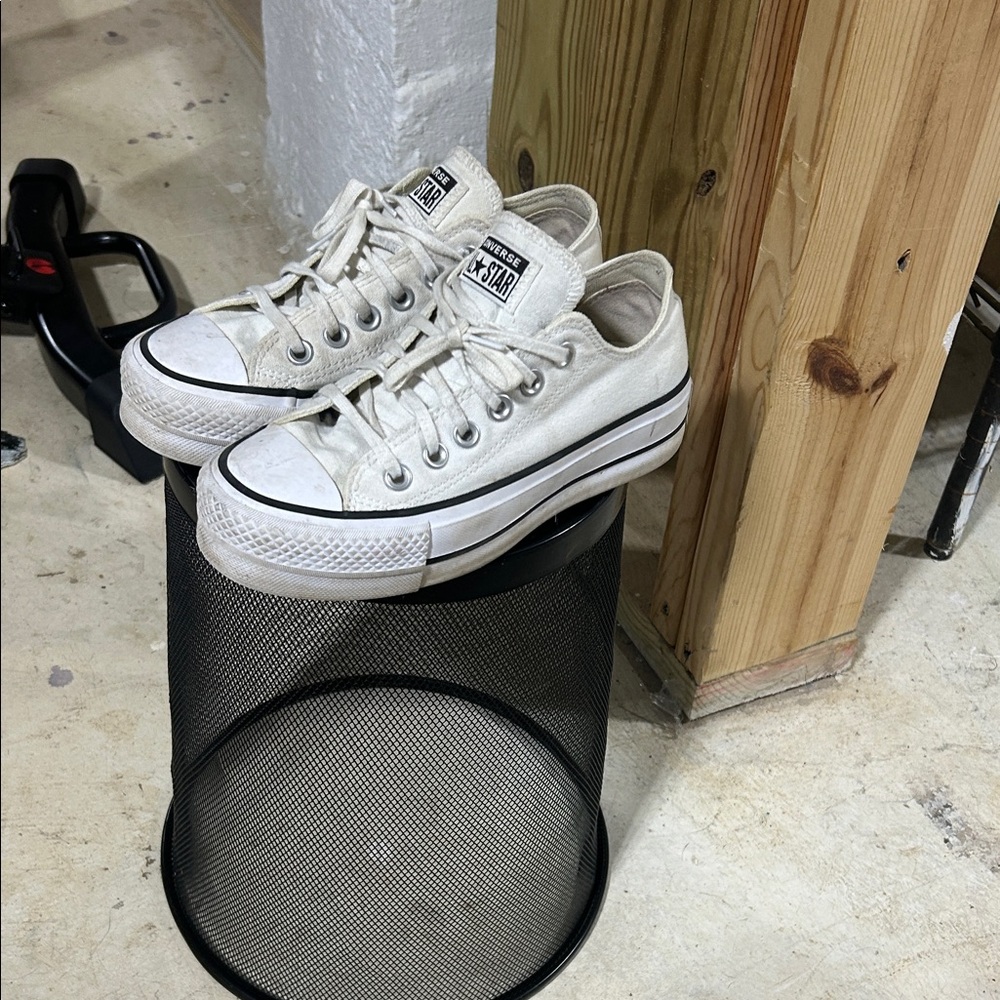 White low rise platform converse sneakers